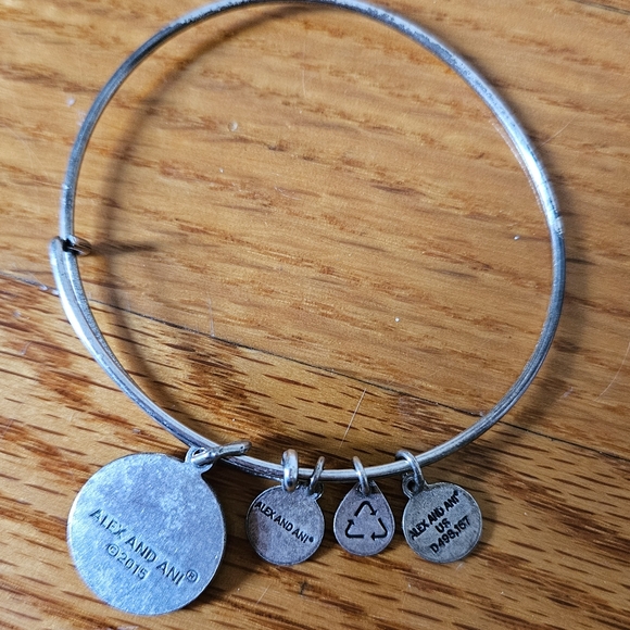 Alex and Ani Silver Bracelet, University of Maryland Terps - Picture 3 of 3